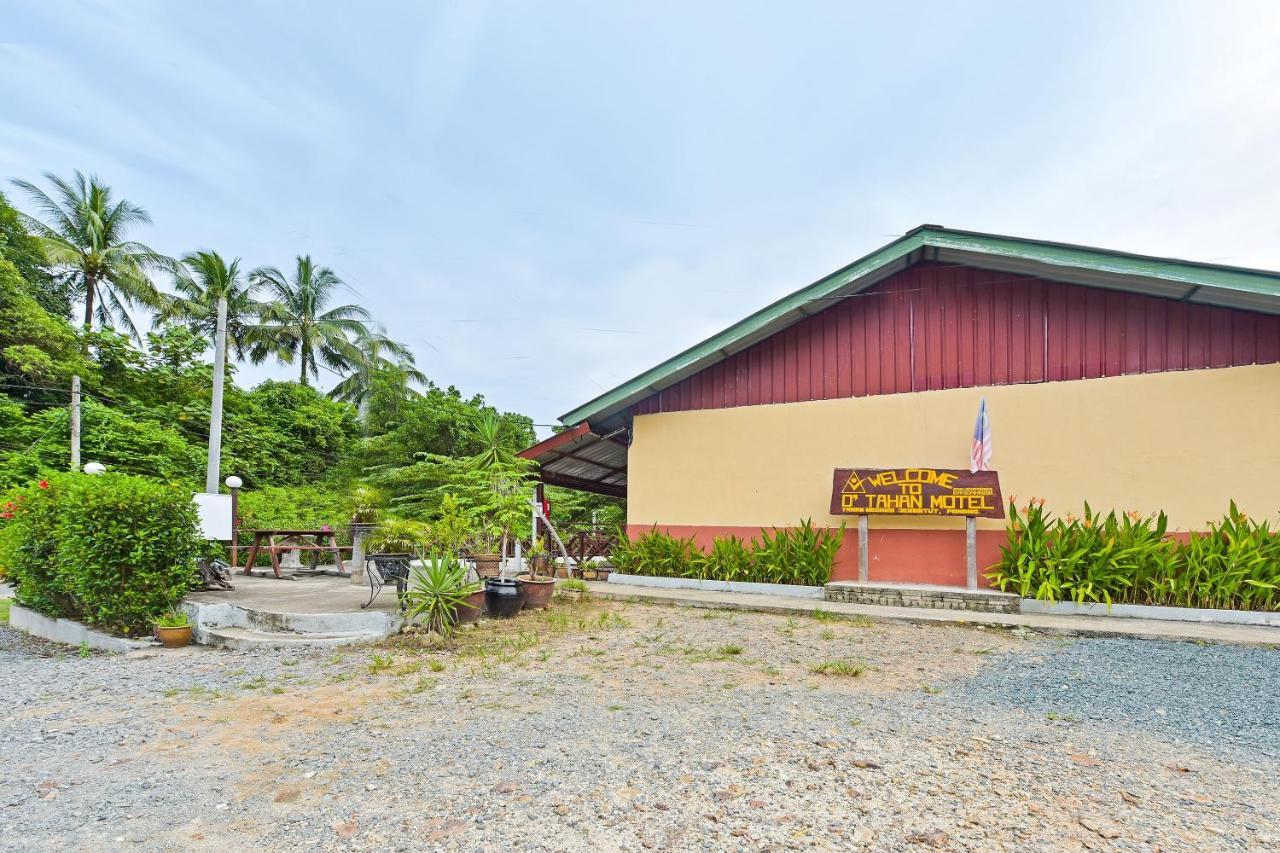 Dtahan Motel Taman Negara Куала-Таган Екстер'єр фото