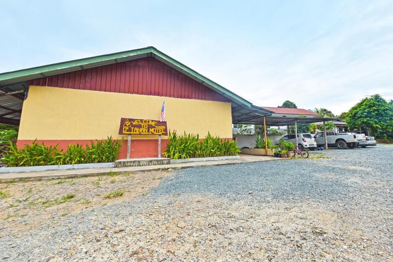 Dtahan Motel Taman Negara Куала-Таган Екстер'єр фото