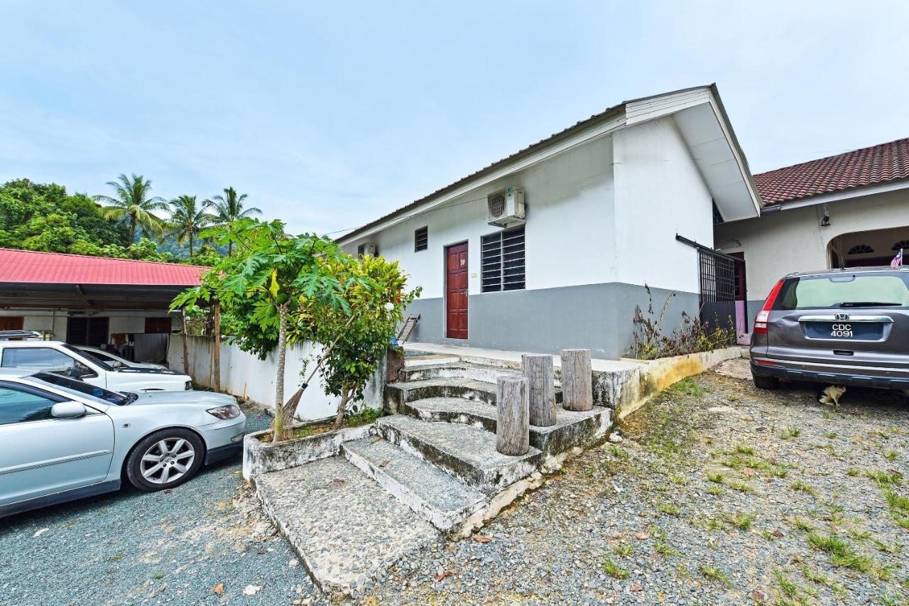 Dtahan Motel Taman Negara Куала-Таган Екстер'єр фото