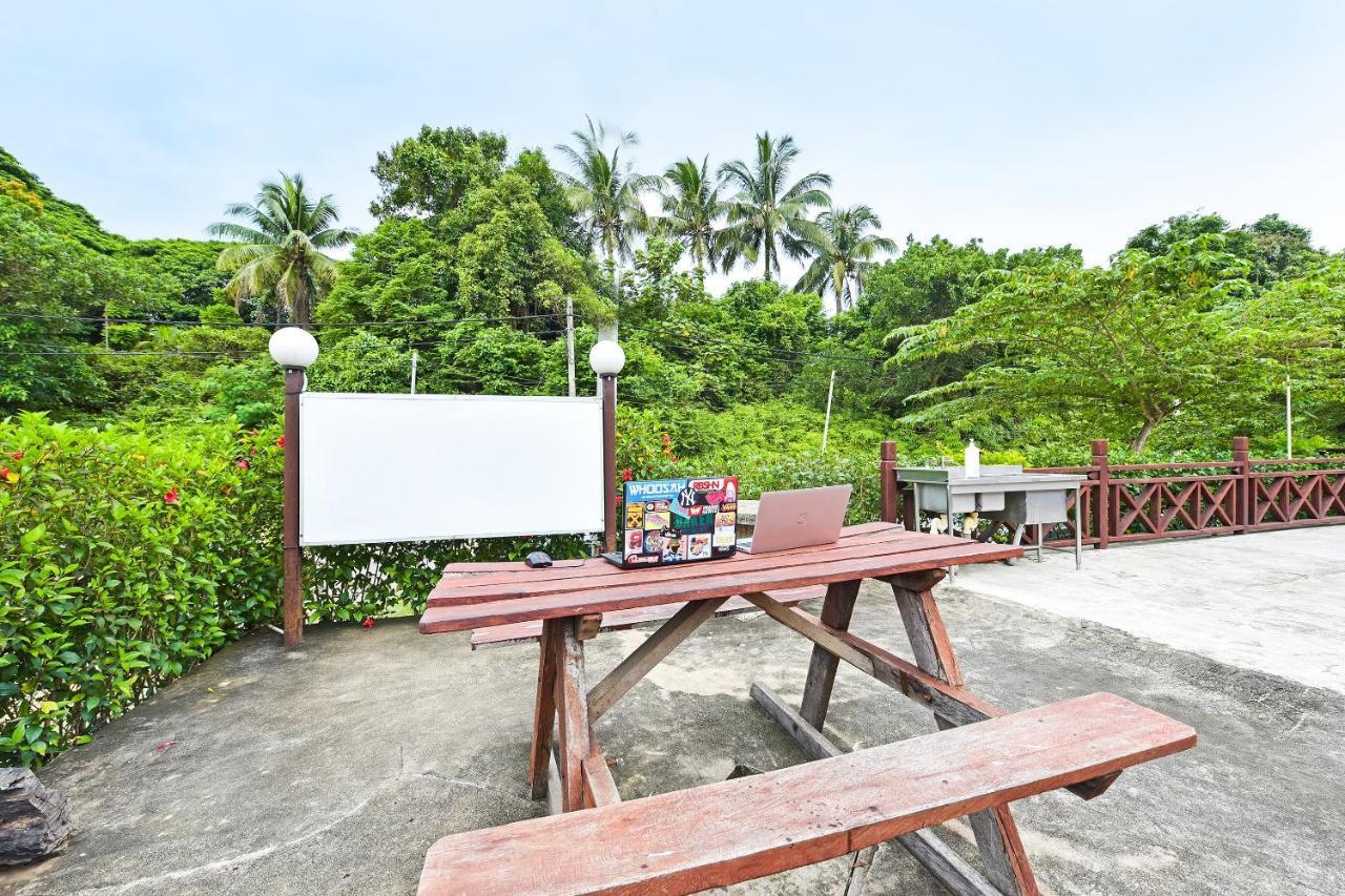 Dtahan Motel Taman Negara Куала-Таган Екстер'єр фото