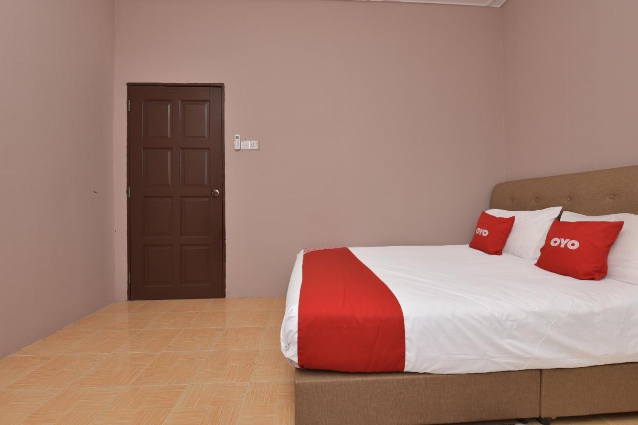 Dtahan Motel Taman Negara Куала-Таган Екстер'єр фото