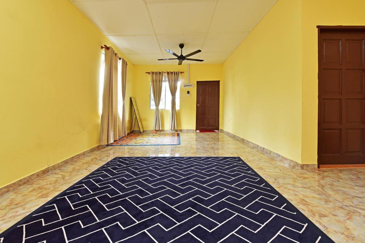Dtahan Motel Taman Negara Куала-Таган Екстер'єр фото