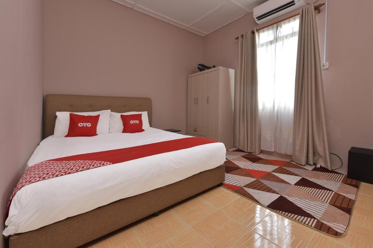 Dtahan Motel Taman Negara Куала-Таган Екстер'єр фото