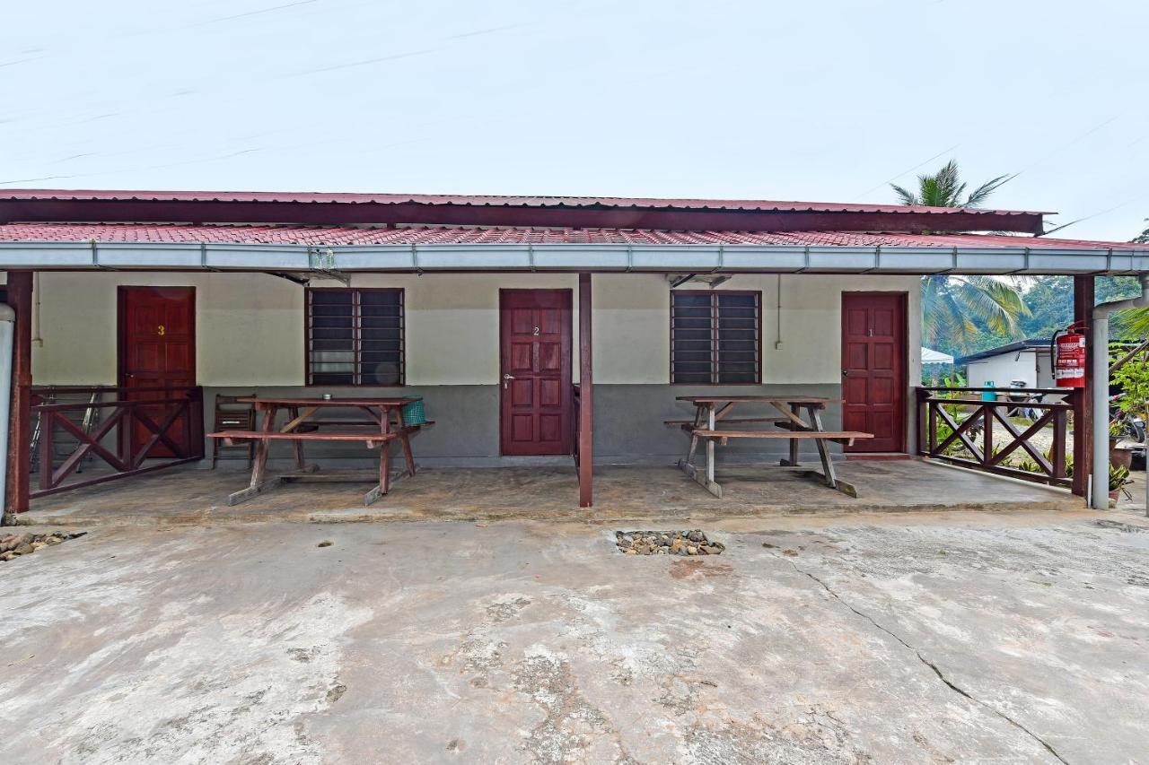 Dtahan Motel Taman Negara Куала-Таган Екстер'єр фото