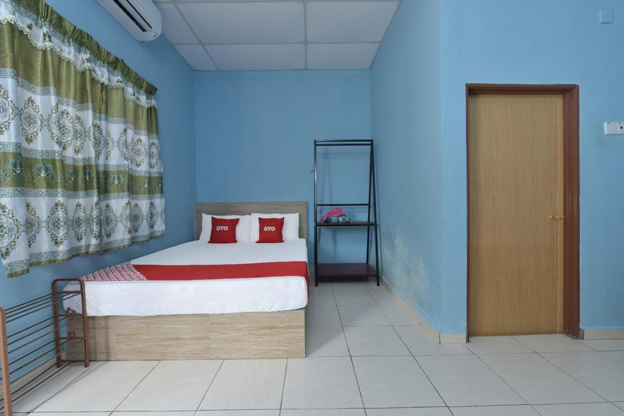 Dtahan Motel Taman Negara Куала-Таган Екстер'єр фото