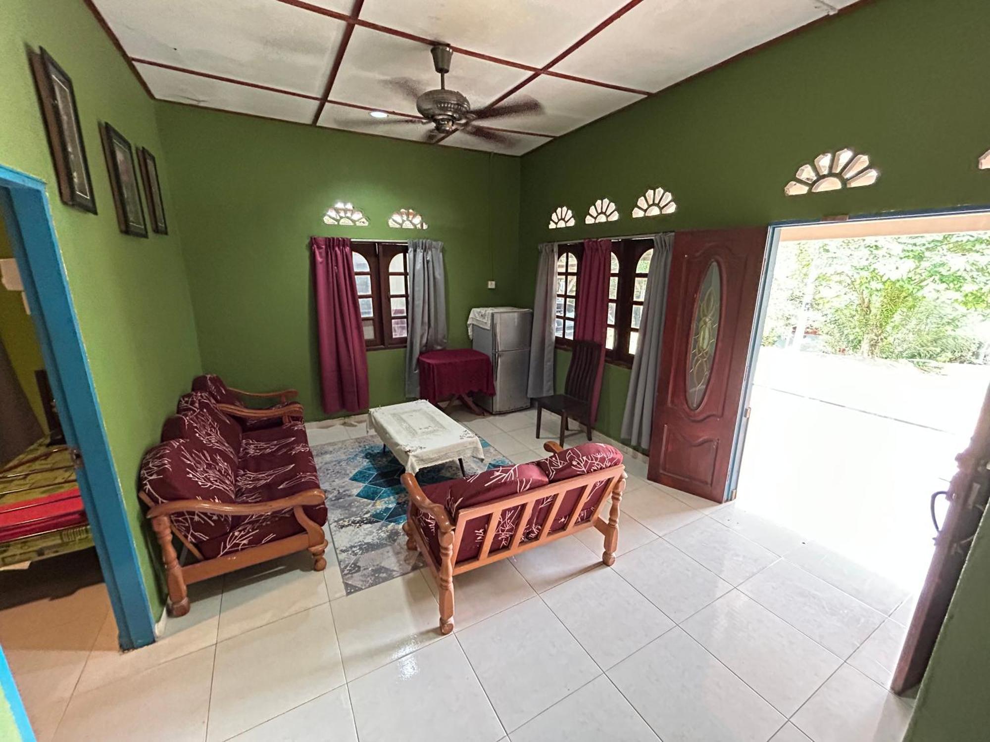 Dtahan Motel Taman Negara Куала-Таган Екстер'єр фото