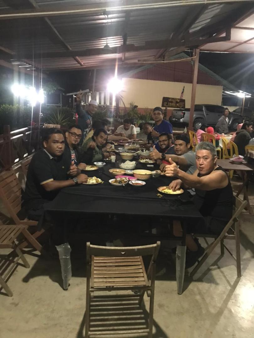 Dtahan Motel Taman Negara Куала-Таган Екстер'єр фото