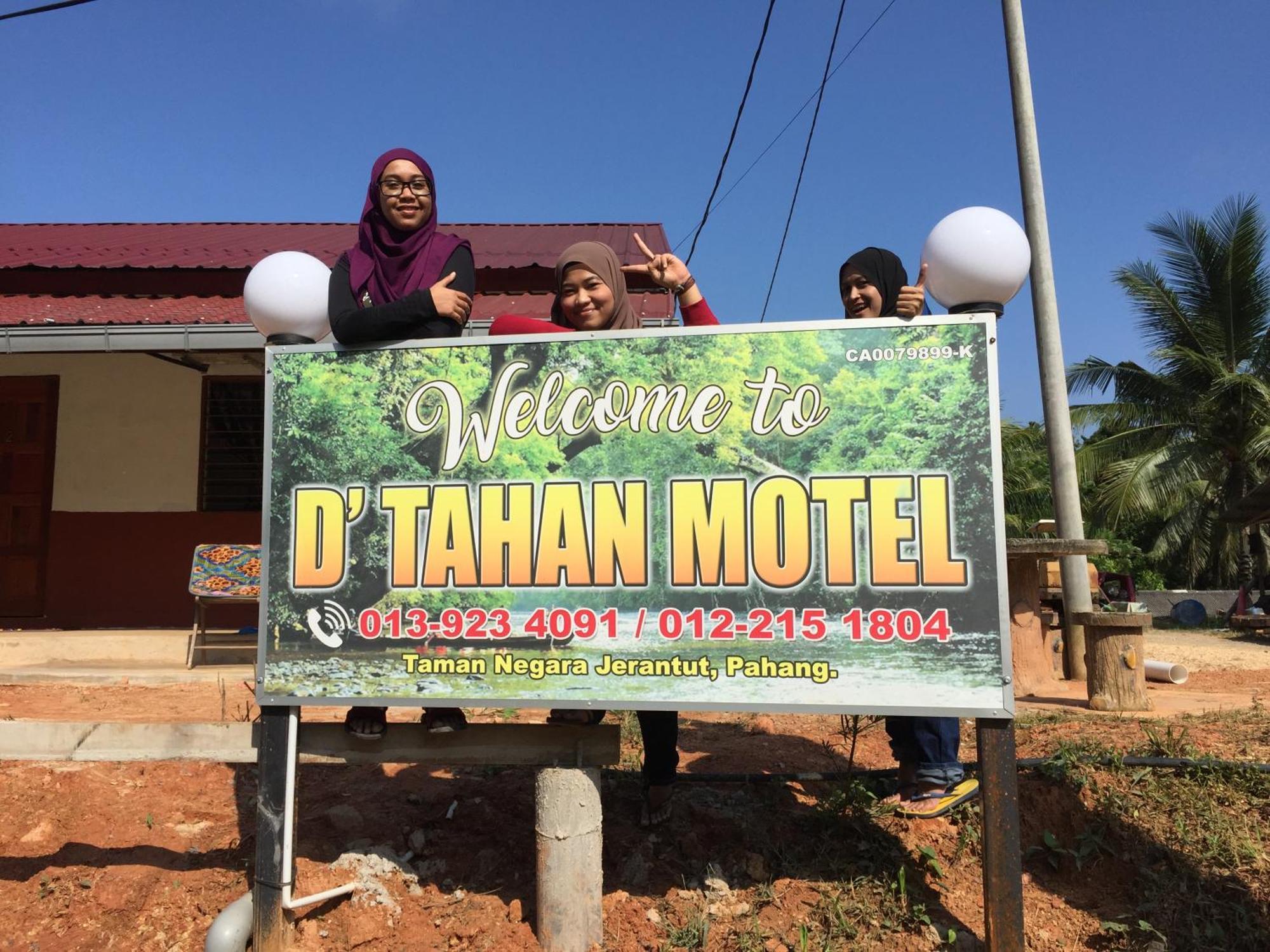 Dtahan Motel Taman Negara Куала-Таган Екстер'єр фото